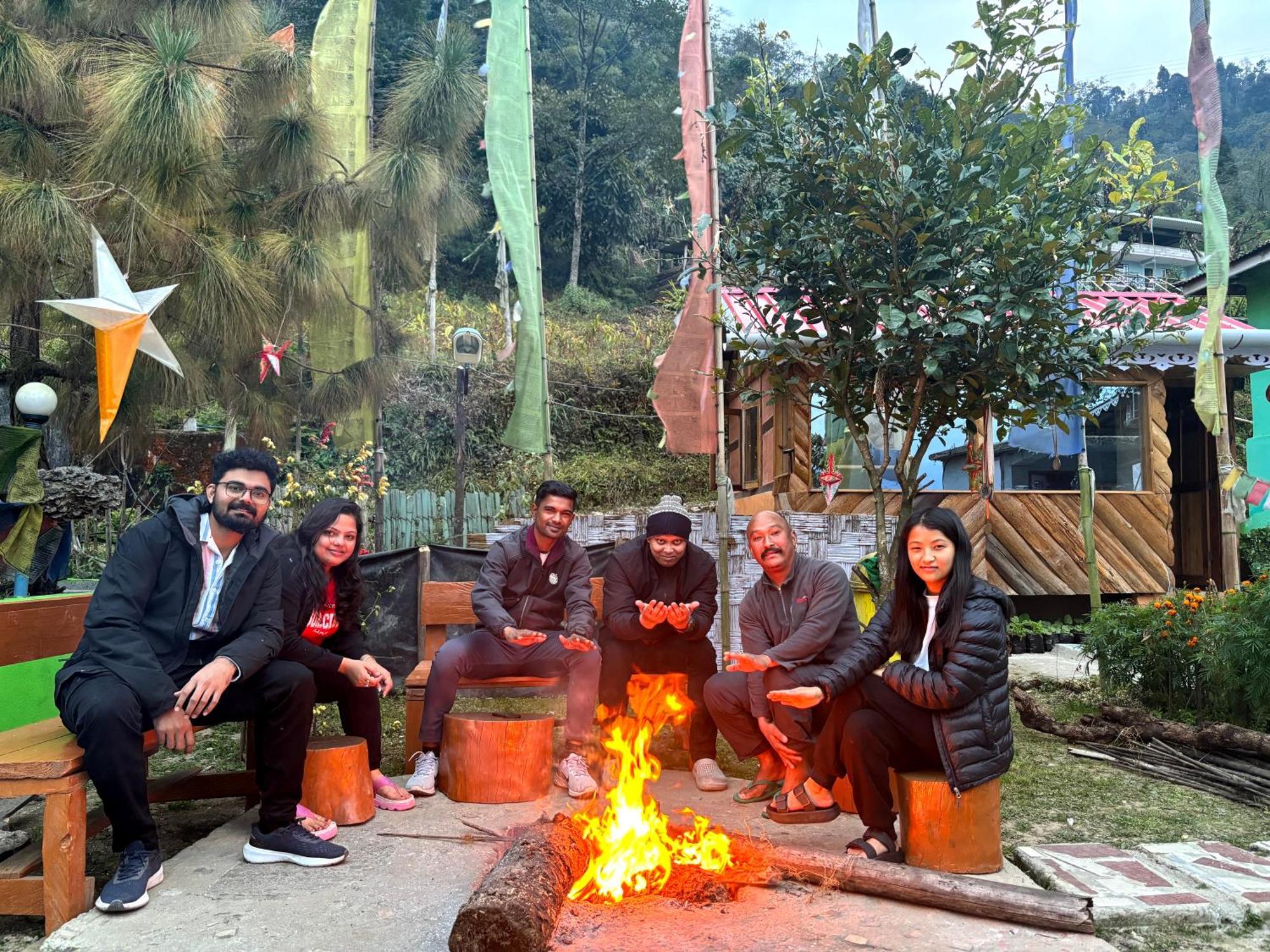 Hostel Wake In Himalayas Pelling Exterior foto
