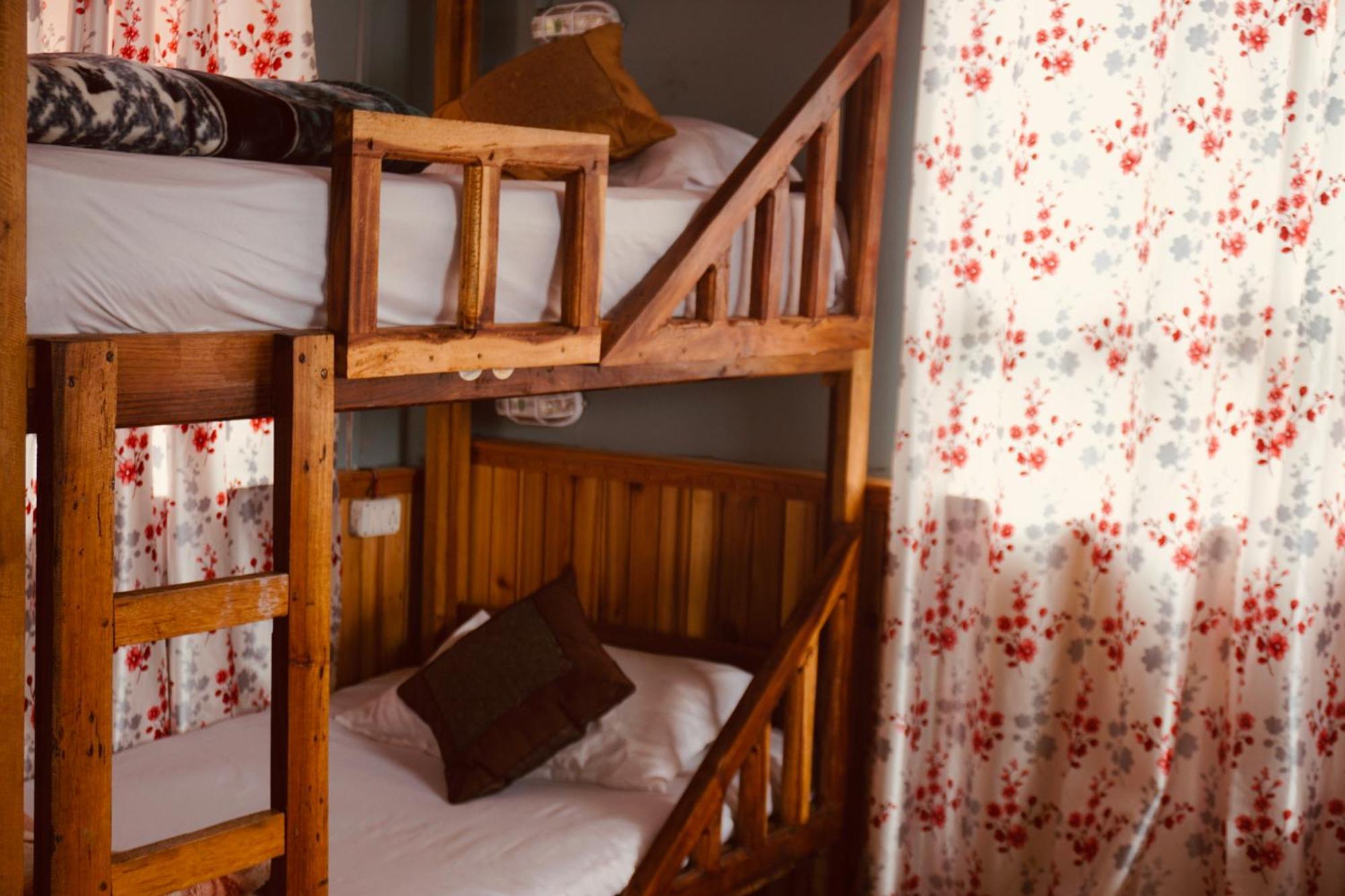 Hostel Wake In Himalayas Pelling Exterior foto