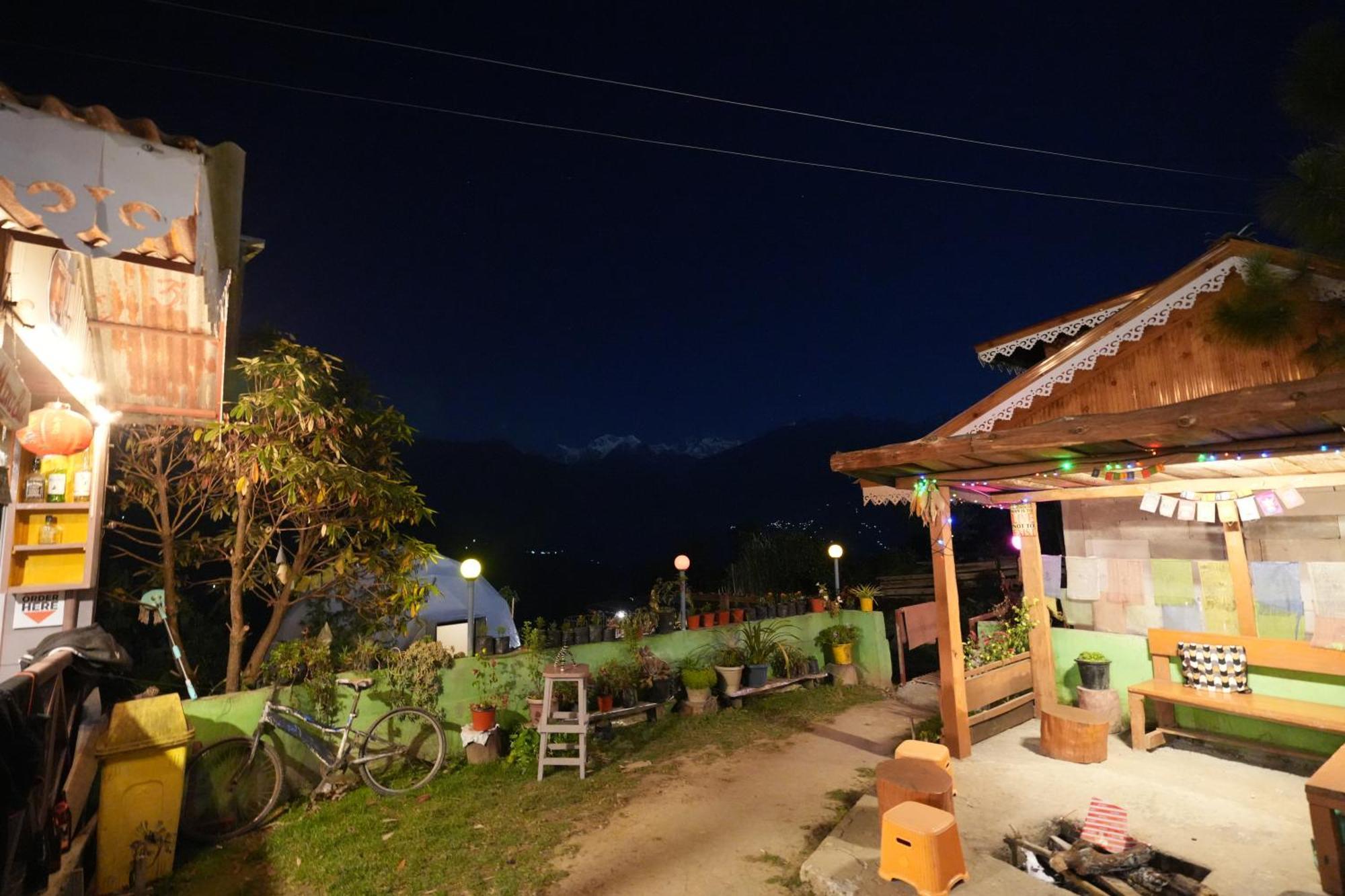 Hostel Wake In Himalayas Pelling Exterior foto